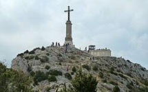 Chapelles, croix et sommets : ces symboles qui font partie de l’âme de la montagne